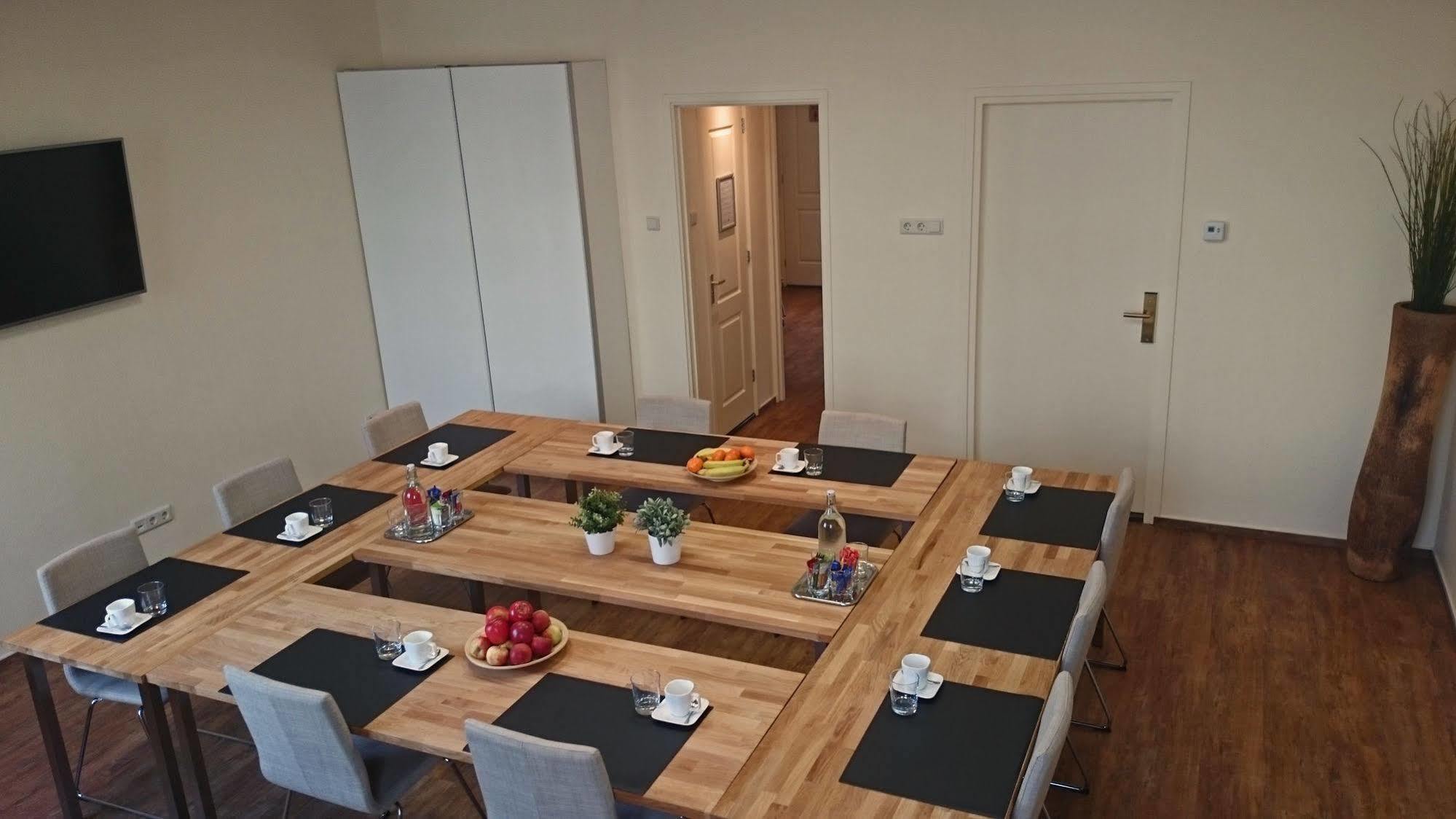 Strandhotel Scheveningen 3*