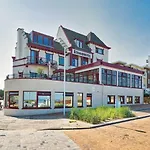 Strandhotel Scheveningen Hotel 3*